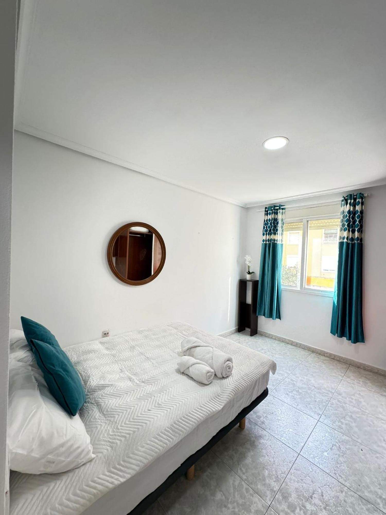 Habitacion Privada Valencia Bagian luar foto